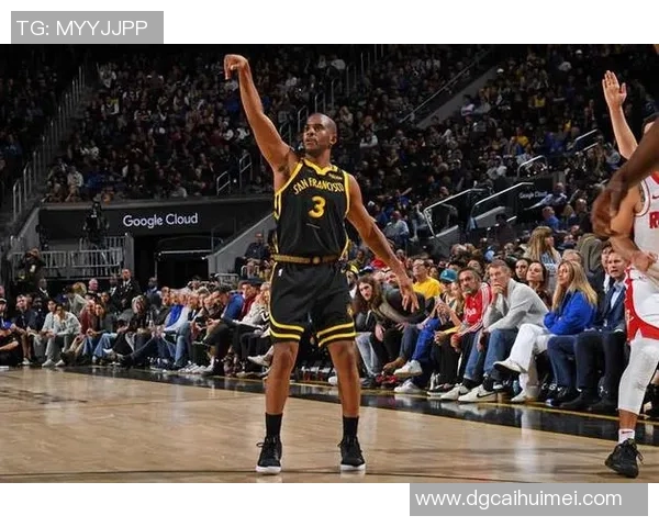 克里斯保罗：篮球场上的智慧传承与领导力展现